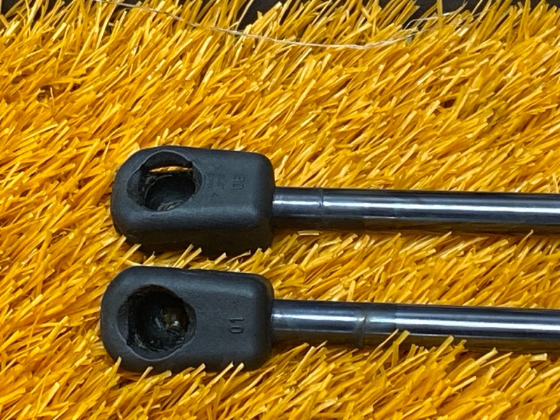 амортизатор багажника, 1500 рублей, Красноярск