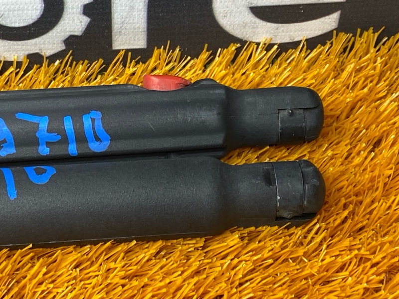 амортизатор капота, 2000 рублей, Красноярск