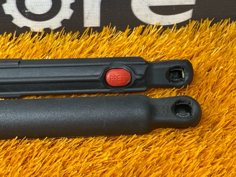 амортизатор капота, 2000 рублей, Красноярск