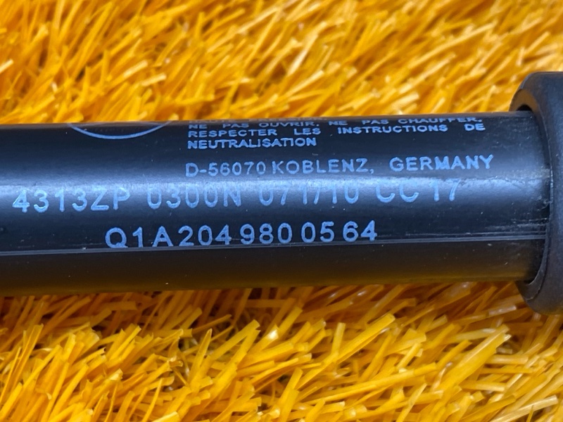 амортизатор капота, 2000 рублей, Красноярск