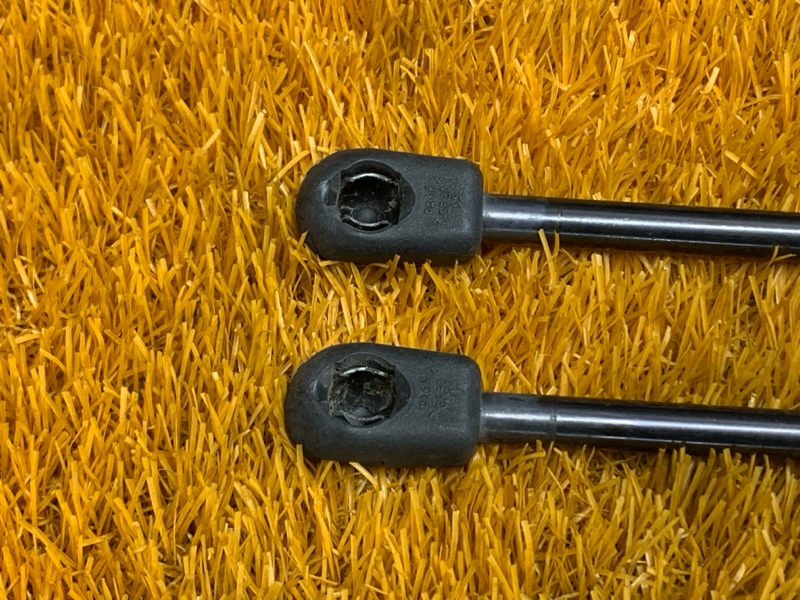 амортизатор багажника, 1000 рублей, Красноярск