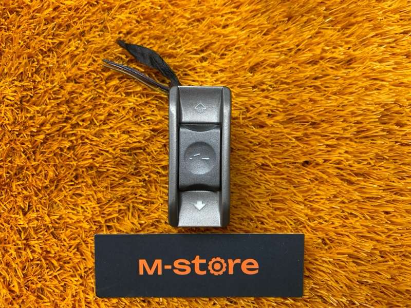 Кнопка люка, 300 рублей, Красноярск