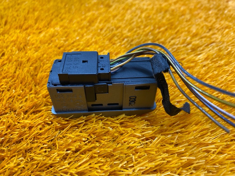 Кнопка люка, 300 рублей, Красноярск