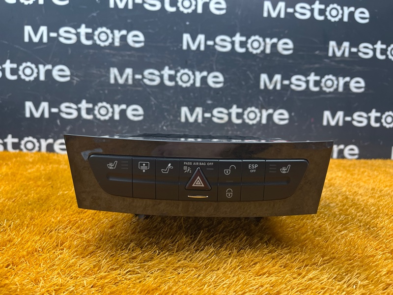 Блок кнопок (подогрев сидений), 1300 рублей, Красноярск