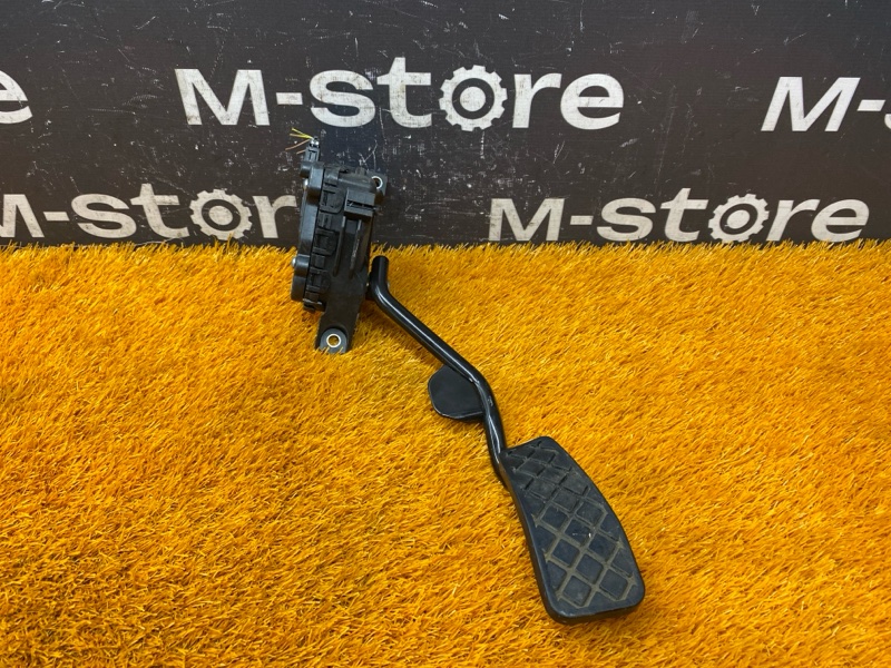 педаль газа, 400 рублей, Красноярск