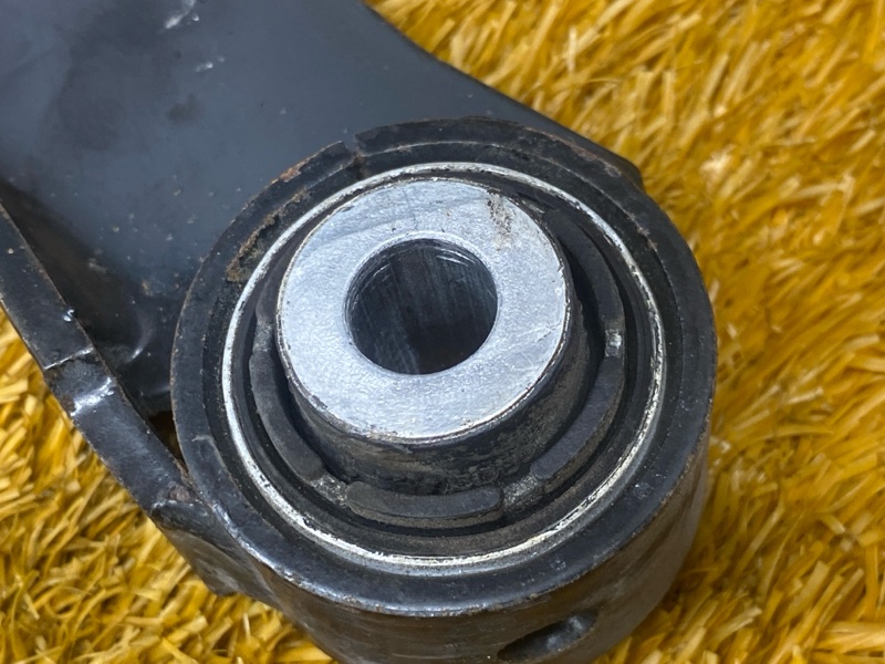 Рычаг подвески верхний, 1500 рублей, Красноярск