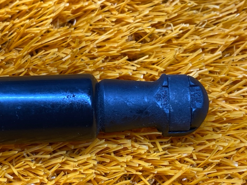 амортизатор капота, 500 рублей, Красноярск