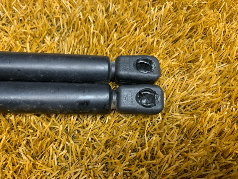 амортизатор капота, 1300 рублей, Красноярск