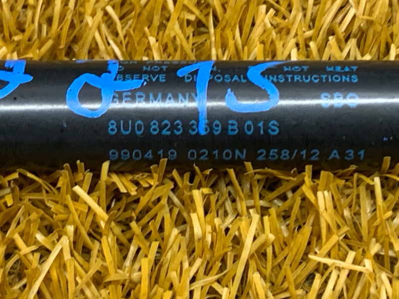 амортизатор капота, 1000 рублей, Красноярск