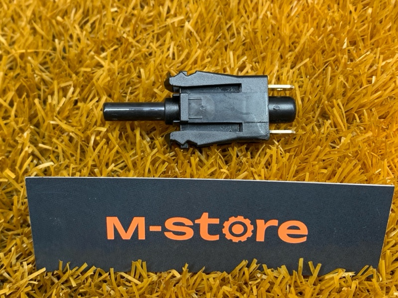 Концевик стояночного тормоза, 200 рублей, Красноярск