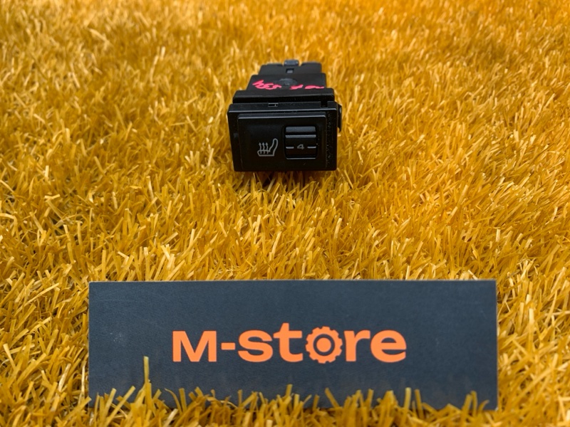 Кнопка подогрева сидений, 300 рублей, Красноярск