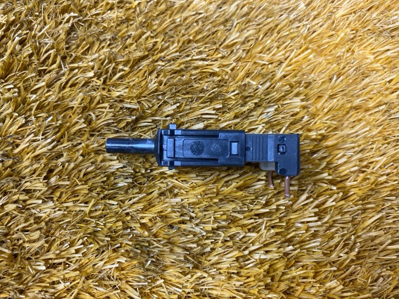 Концевик стояночного тормоза, 200 рублей, Красноярск