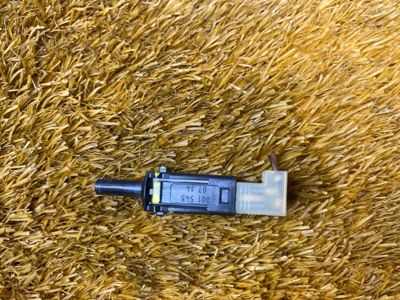 Концевик стояночного тормоза, 200 рублей, Красноярск