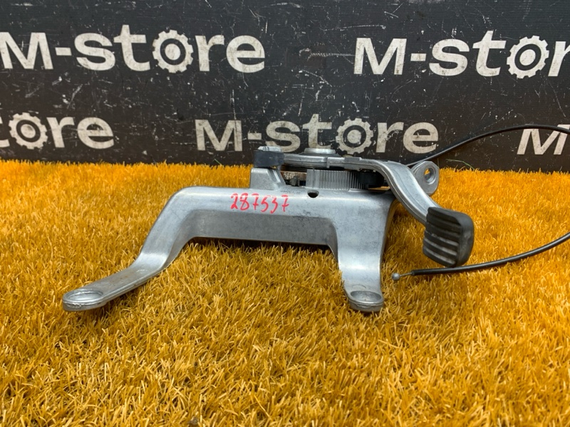 Педаль стояночного тормоза, 300 рублей, Красноярск