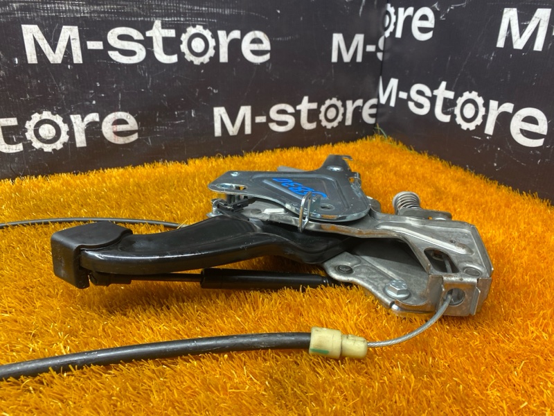 Педаль стояночного тормоза, 1000 рублей, Красноярск