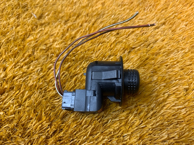 Кнопка регулировки руля, 1000 рублей, Красноярск