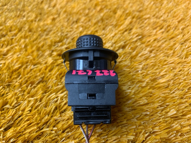 Кнопка регулировки руля, 1000 рублей, Красноярск