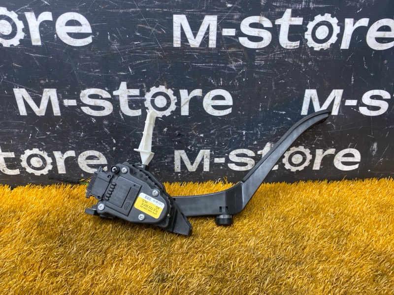 педаль газа, 500 рублей, Красноярск