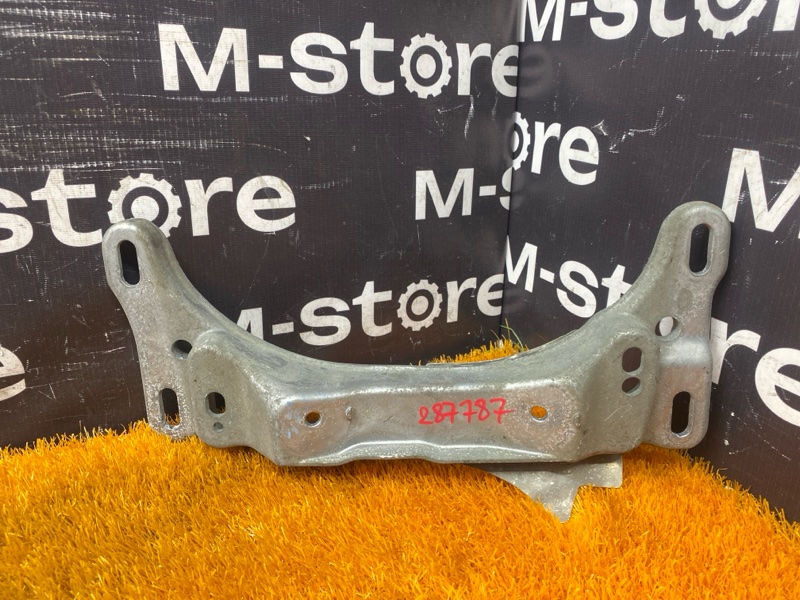 Кронштейн КПП, 1000 рублей, Красноярск