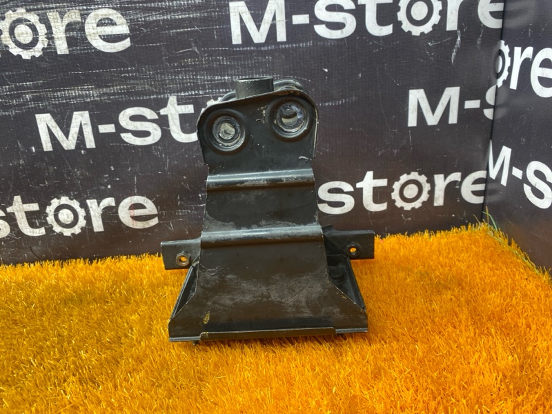 крепление бампера, 300 рублей, Красноярск