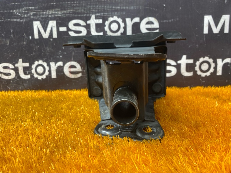 крепление бампера, 300 рублей, Красноярск