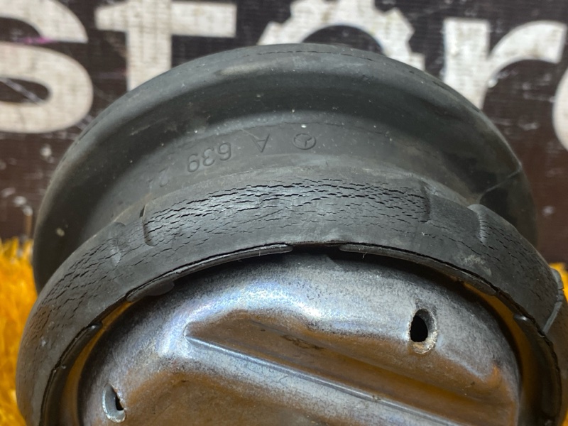 подушка двигателя, 800 рублей, Красноярск