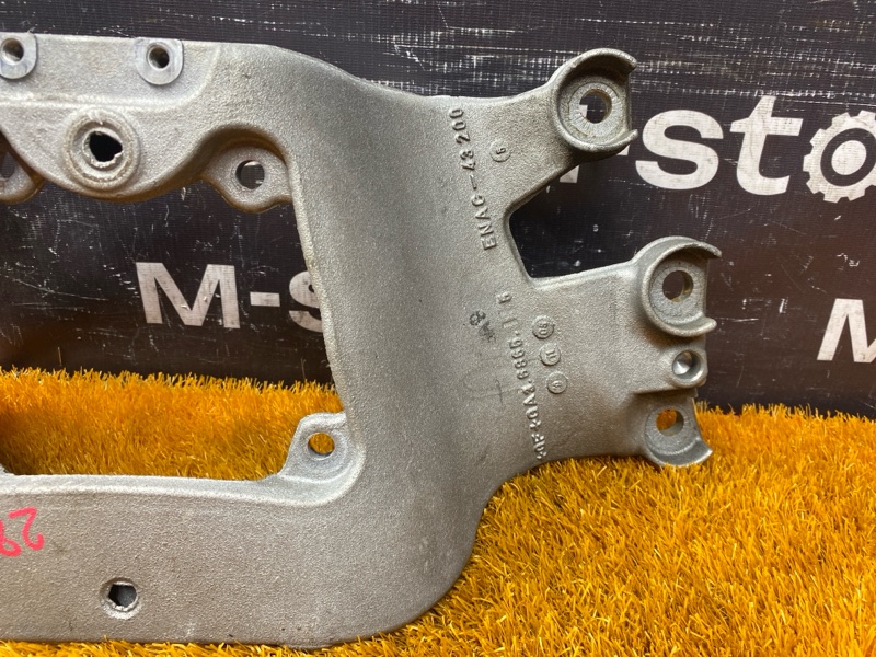 Кронштейн КПП, 500 рублей, Красноярск