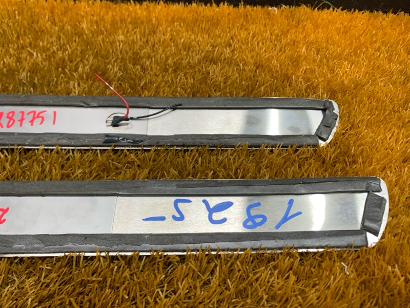 Накладка на порог салона, 2800 рублей, Красноярск