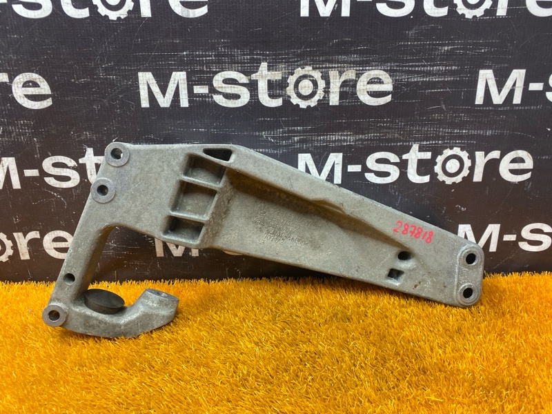 Кронштейн КПП, 500 рублей, Красноярск