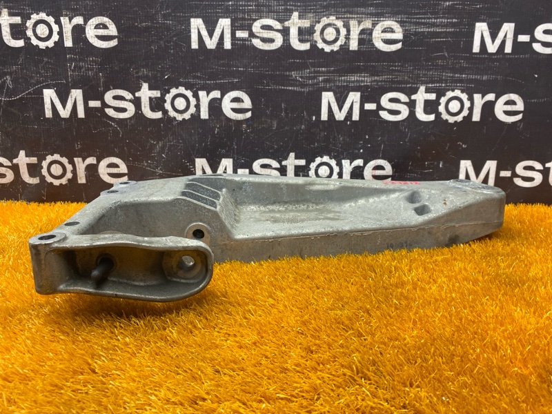 Кронштейн КПП, 500 рублей, Красноярск