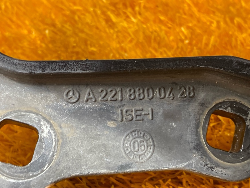 петля капота, 2000 рублей, Красноярск