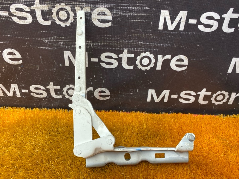 петля капота, 500 рублей, Красноярск