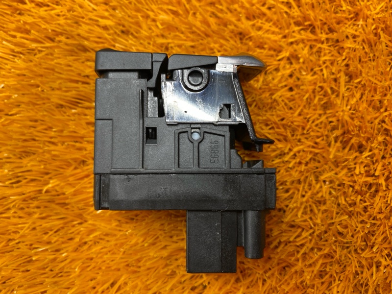 Кнопка стояночного тормоза, 500 рублей, Красноярск