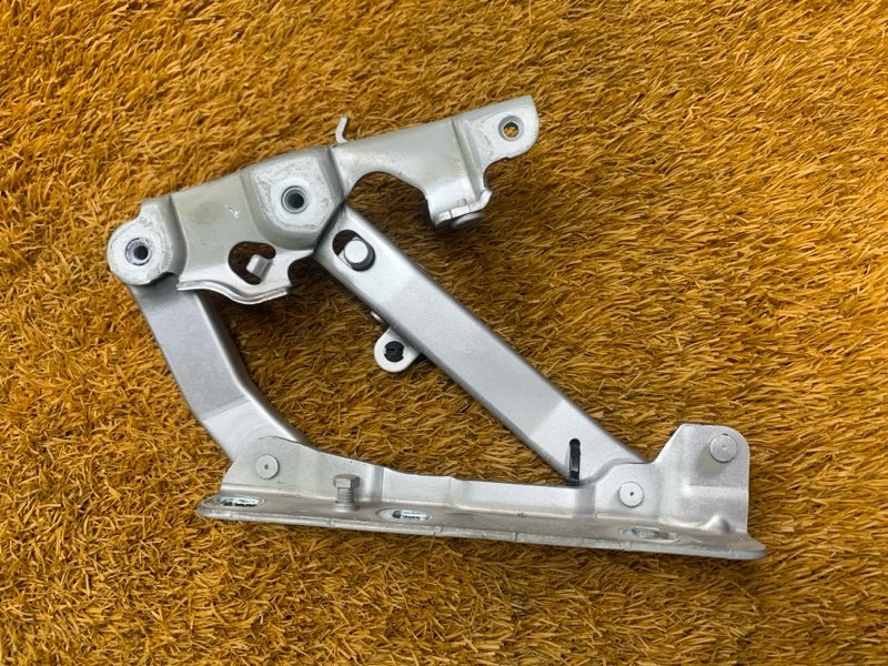 петля капота, 500 рублей, Красноярск