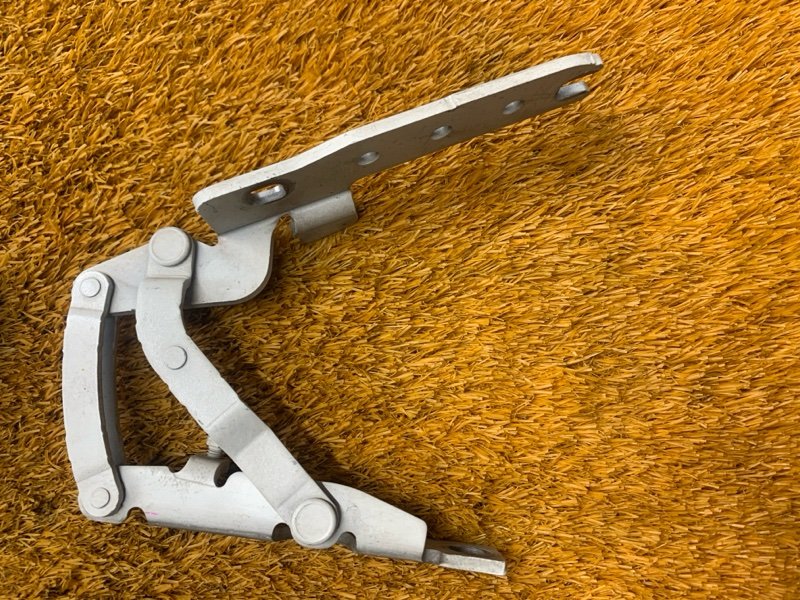 петля капота, 600 рублей, Красноярск