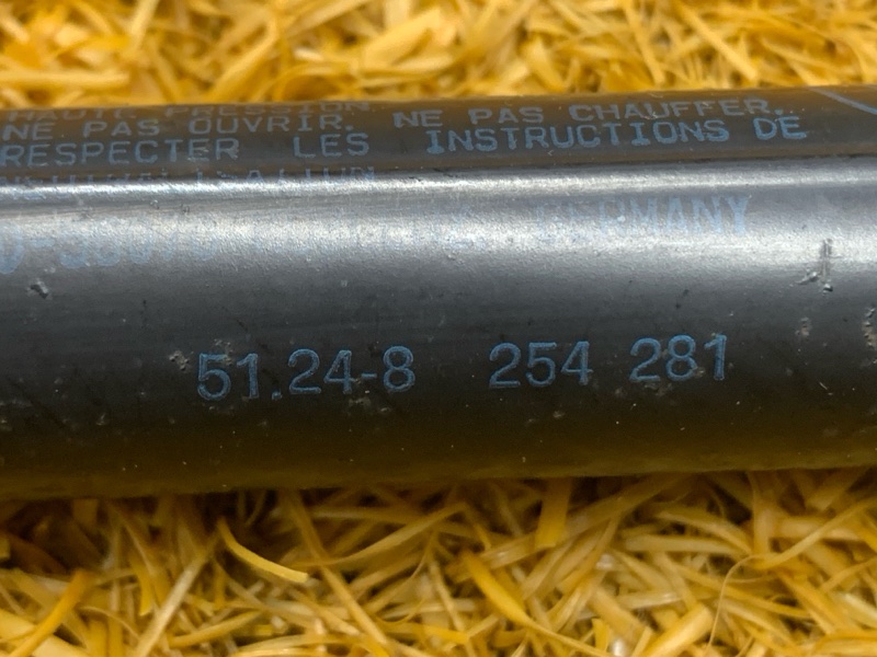 амортизатор багажника, 1000 рублей, Красноярск