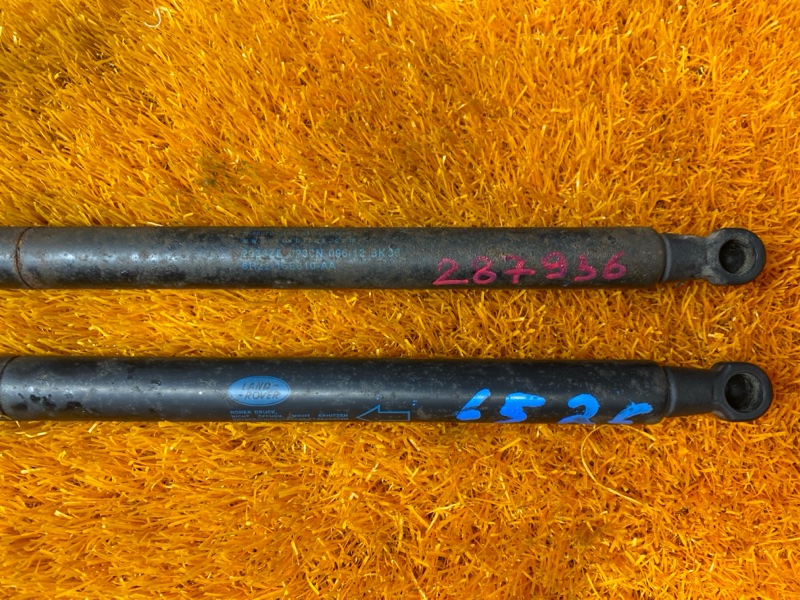 амортизатор капота, 2000 рублей, Красноярск