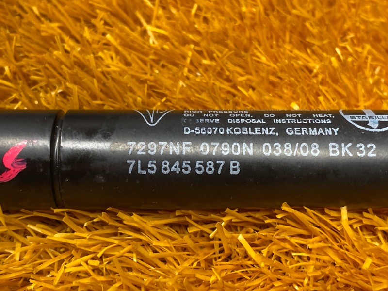 Амортизатор стекла багажника, 500 рублей, Красноярск