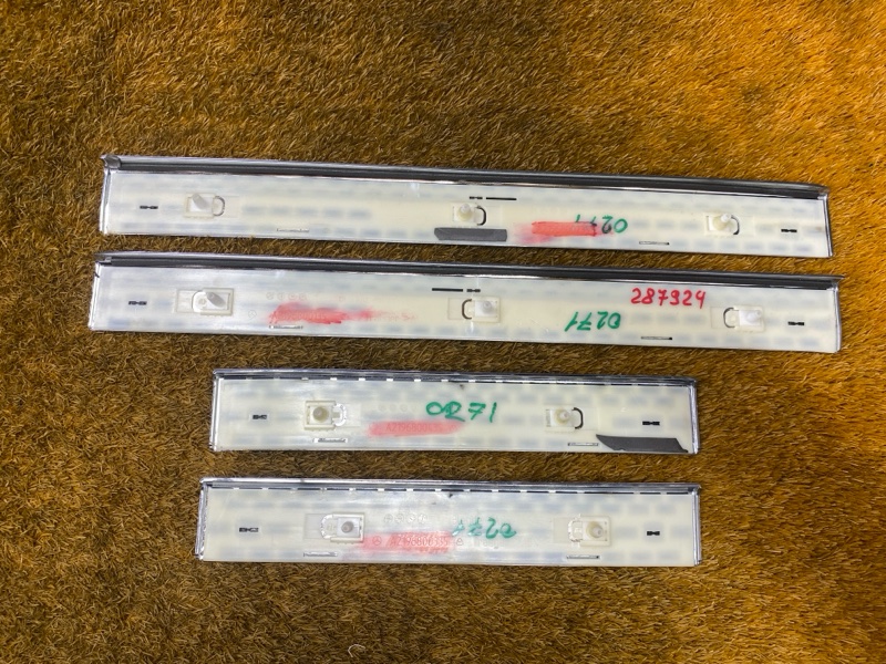 Накладка на порог салона, 3000 рублей, Красноярск