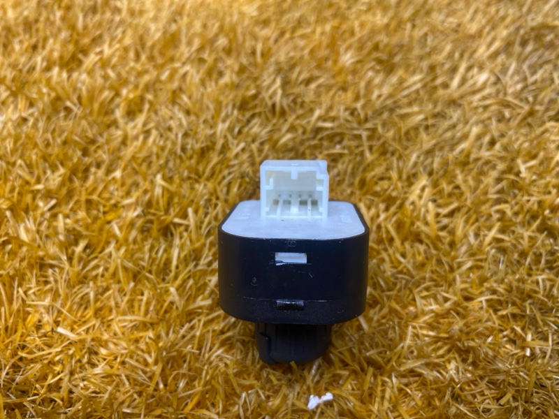 Кнопка регулировки зеркал, 300 рублей, Красноярск