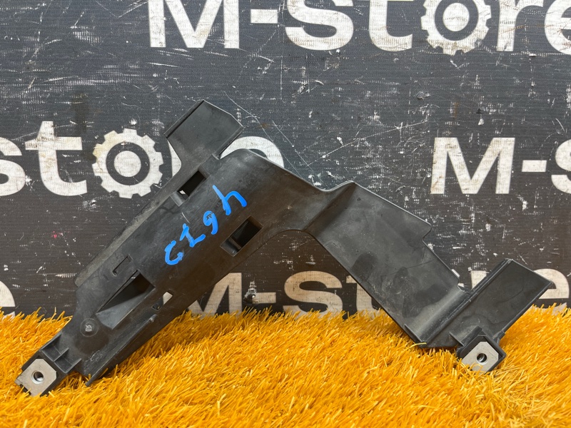 кронштейн фары, 1000 рублей, Красноярск