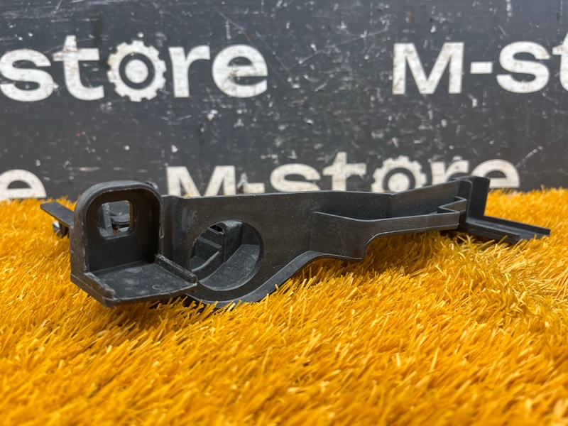 кронштейн фары, 1000 рублей, Красноярск