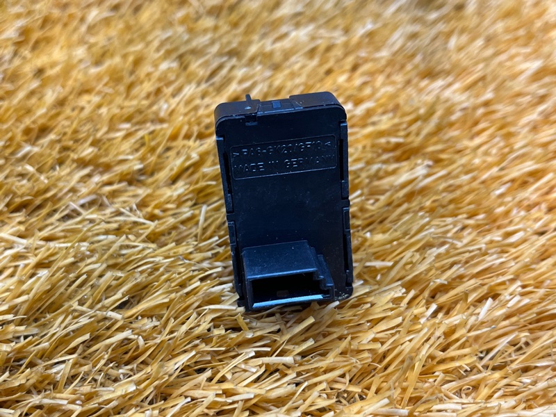 кнопка стеклоподъемника, 500 рублей, Красноярск