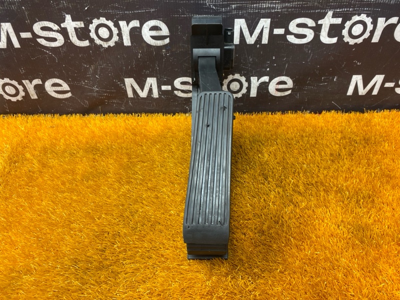 педаль газа, 1200 рублей, Красноярск