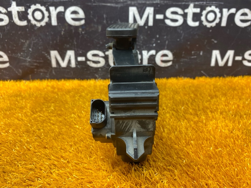 педаль газа, 1200 рублей, Красноярск