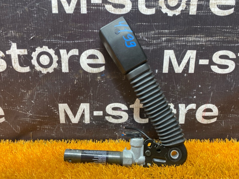 замок ремня безопасности, 2000 рублей, Красноярск