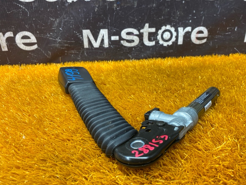 замок ремня безопасности, 2000 рублей, Красноярск