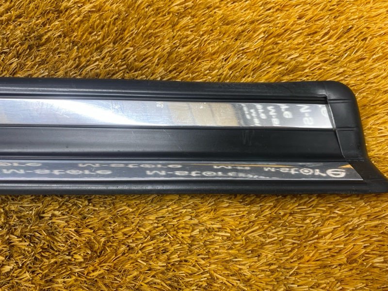 Накладка на порог салона, 500 рублей, Красноярск