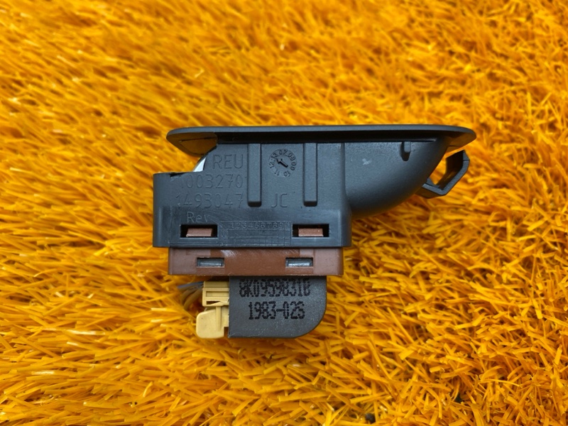 Кнопка открывания багажника, 500 рублей, Красноярск