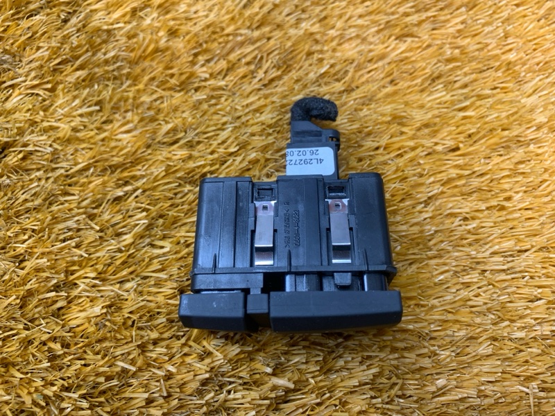 Кнопка открывания бардачка, 300 рублей, Красноярск